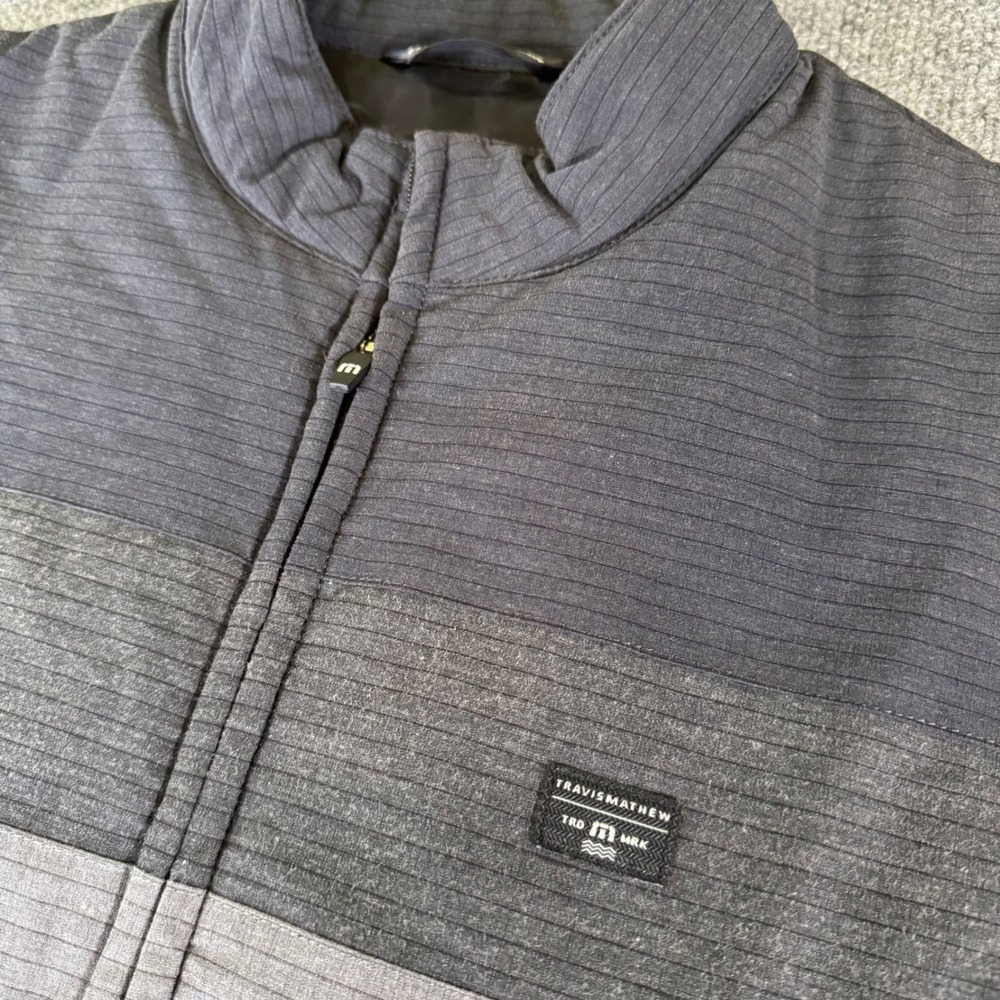 Travis Mathew Vest Mens Medium Black Gray Easy Out Full Zip Golf Outdoor Travel